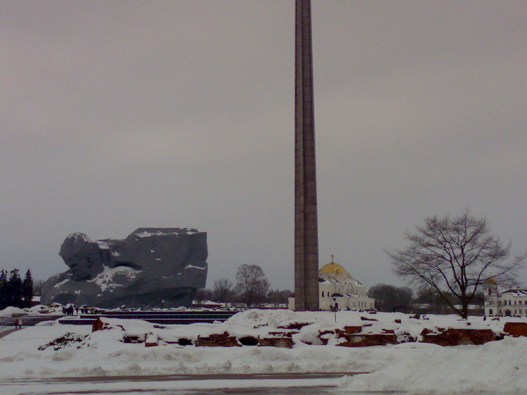 Монумент Мужество в Брестской крепости